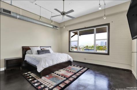 831 S Flores San Antonio TX 78204