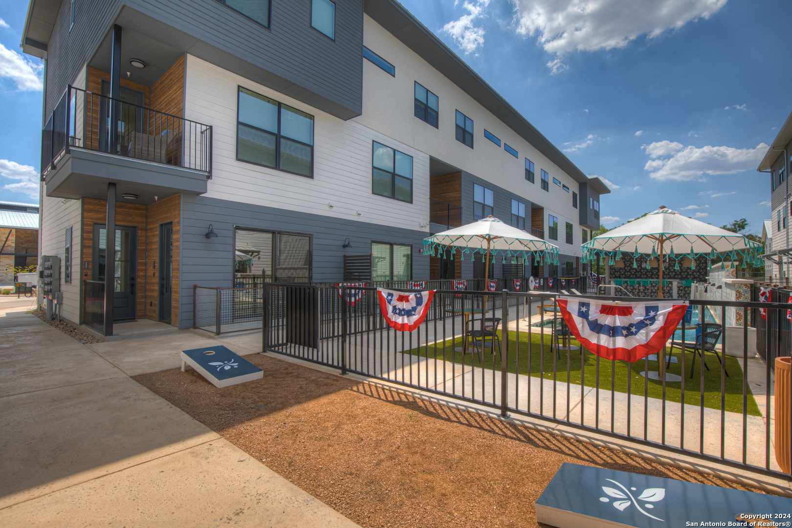 1208 N Academy Avenue New Braunfels TX 78130