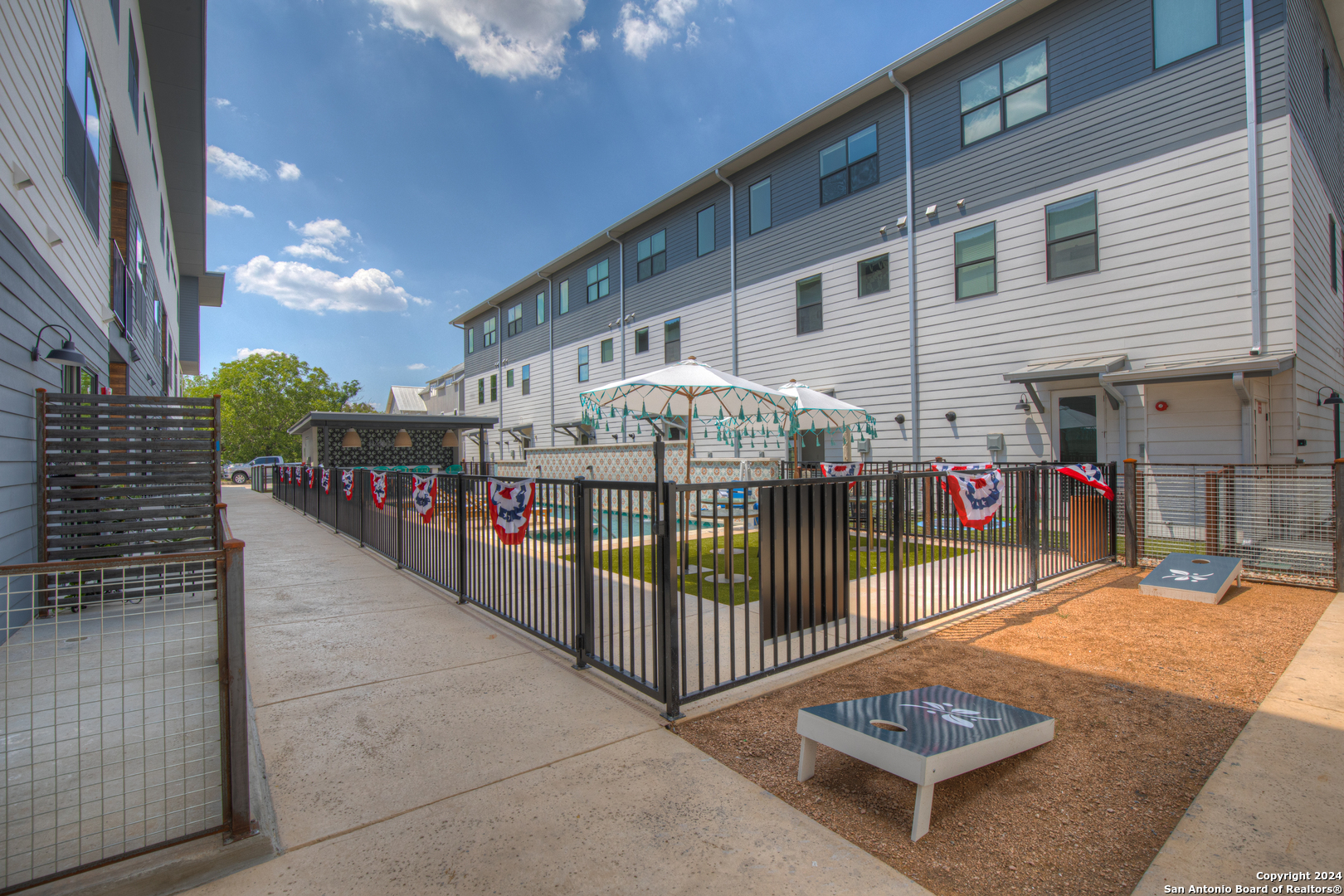 1208 N Academy Avenue New Braunfels TX 78130