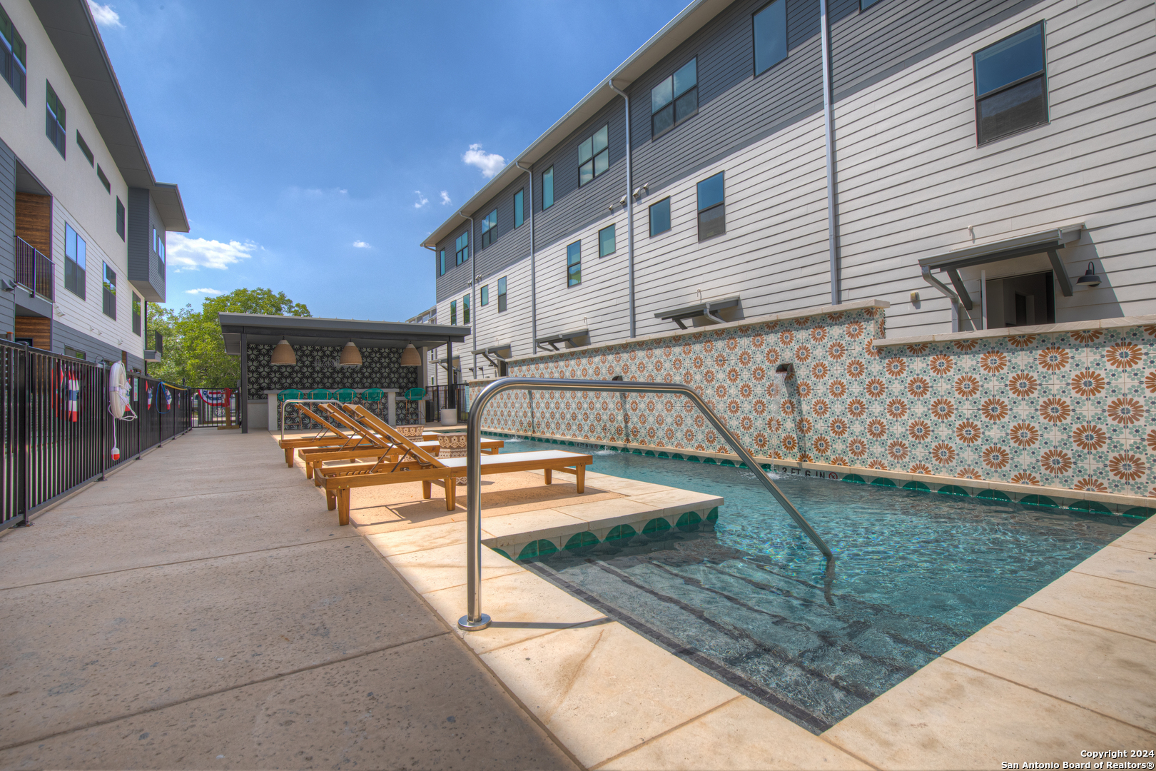 1208 N Academy Avenue New Braunfels TX 78130
