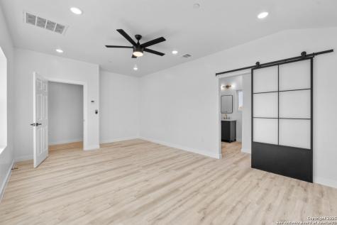 106 Bank Street San Antonio TX 78204