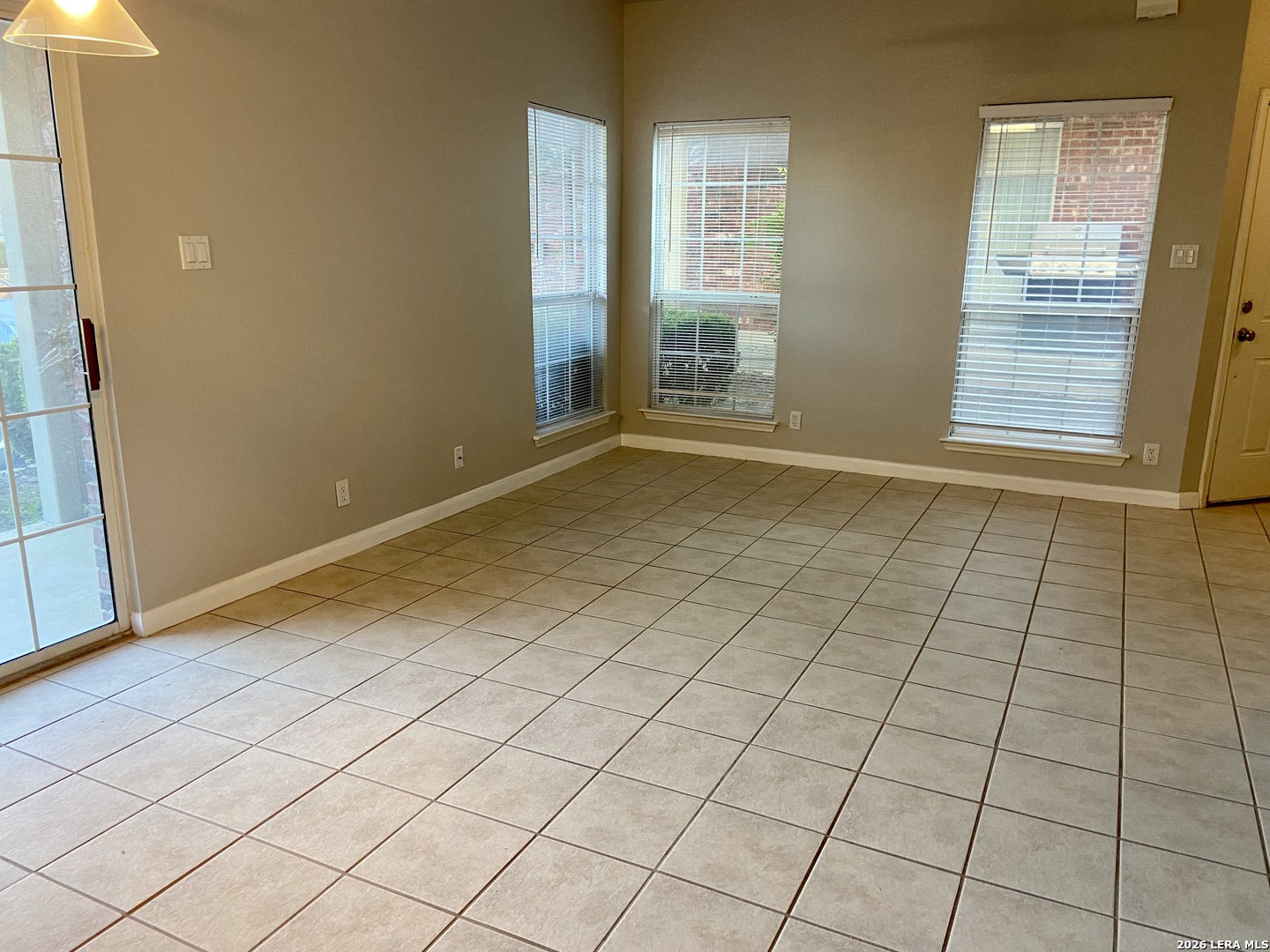 40 Chapel Hill San Antonio TX 78240