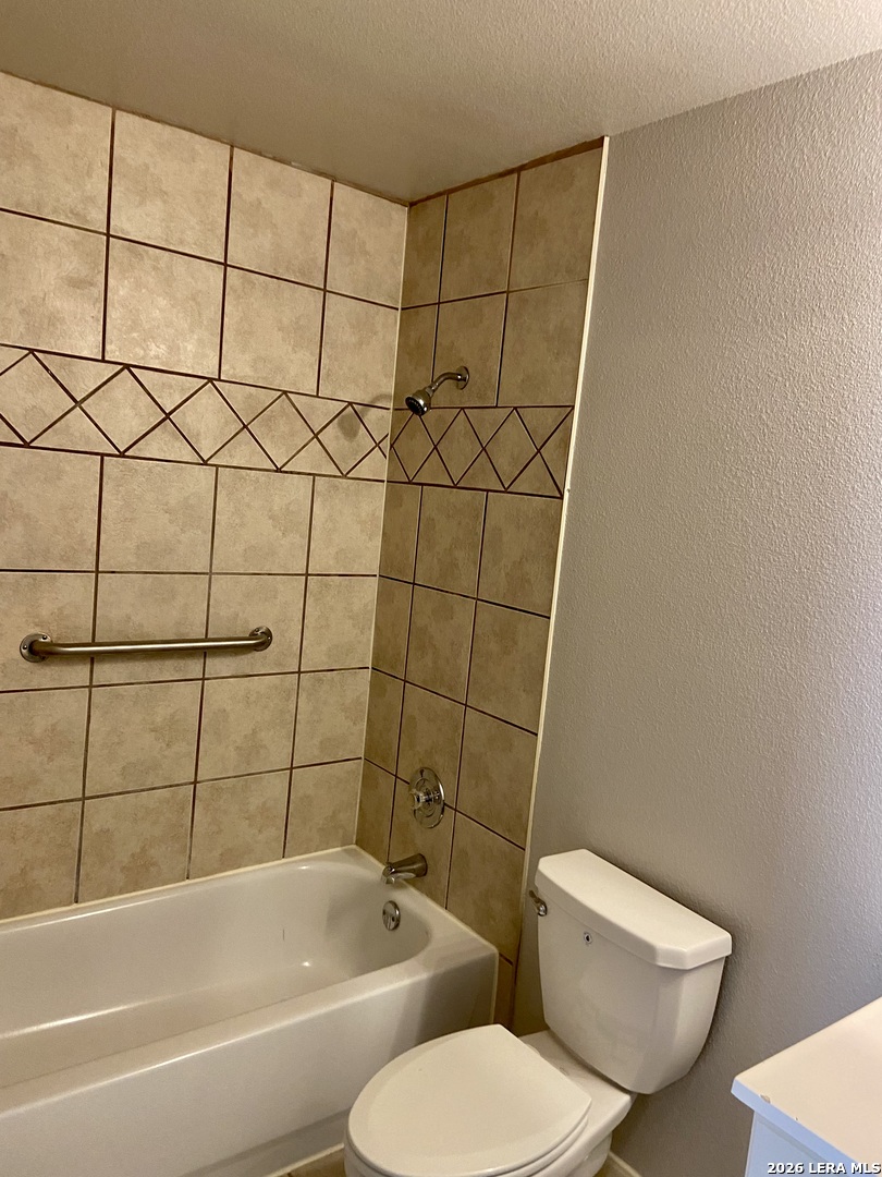 40 Chapel Hill San Antonio TX 78240