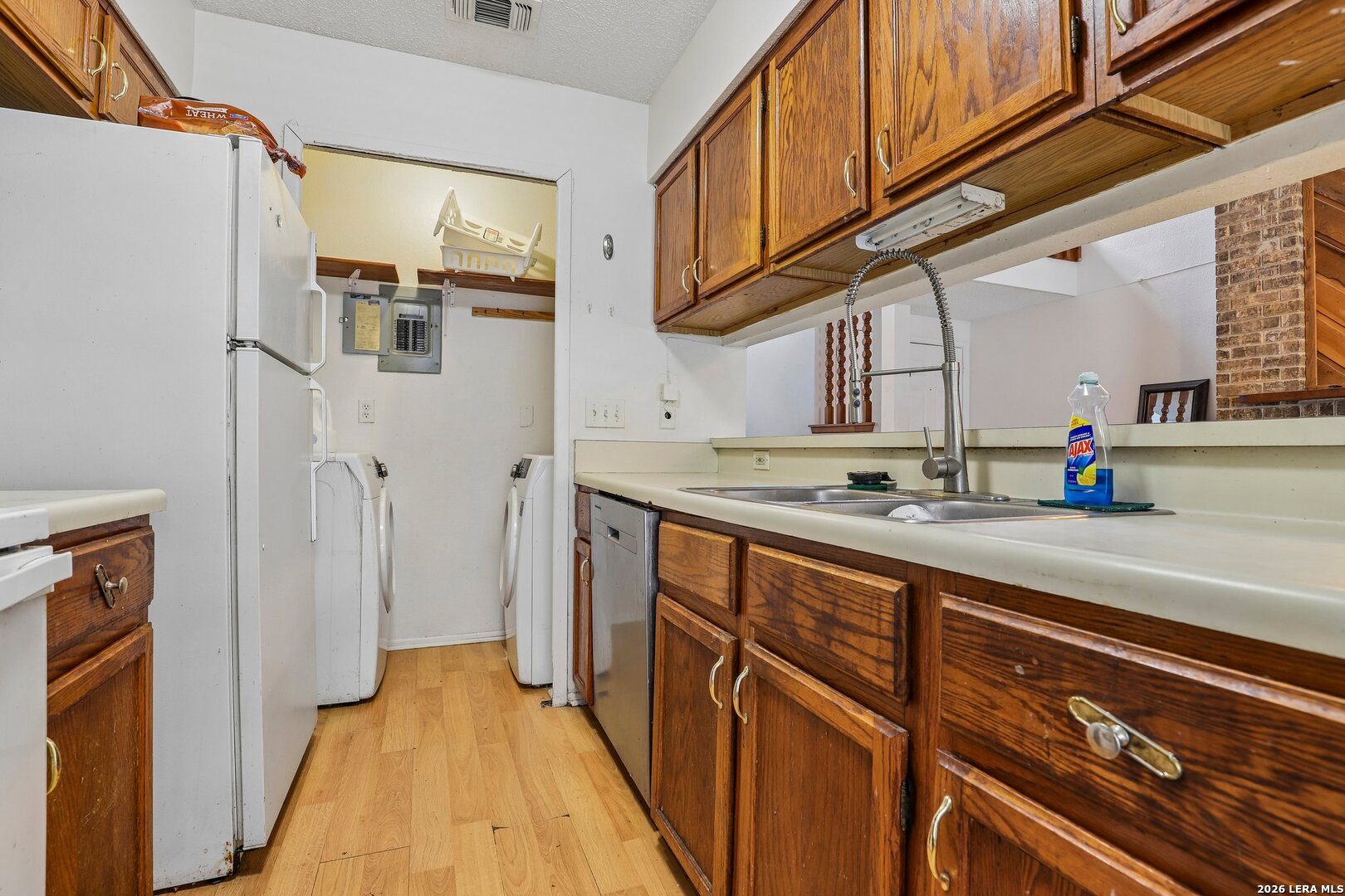 2542 Babcock San Antonio TX 78229