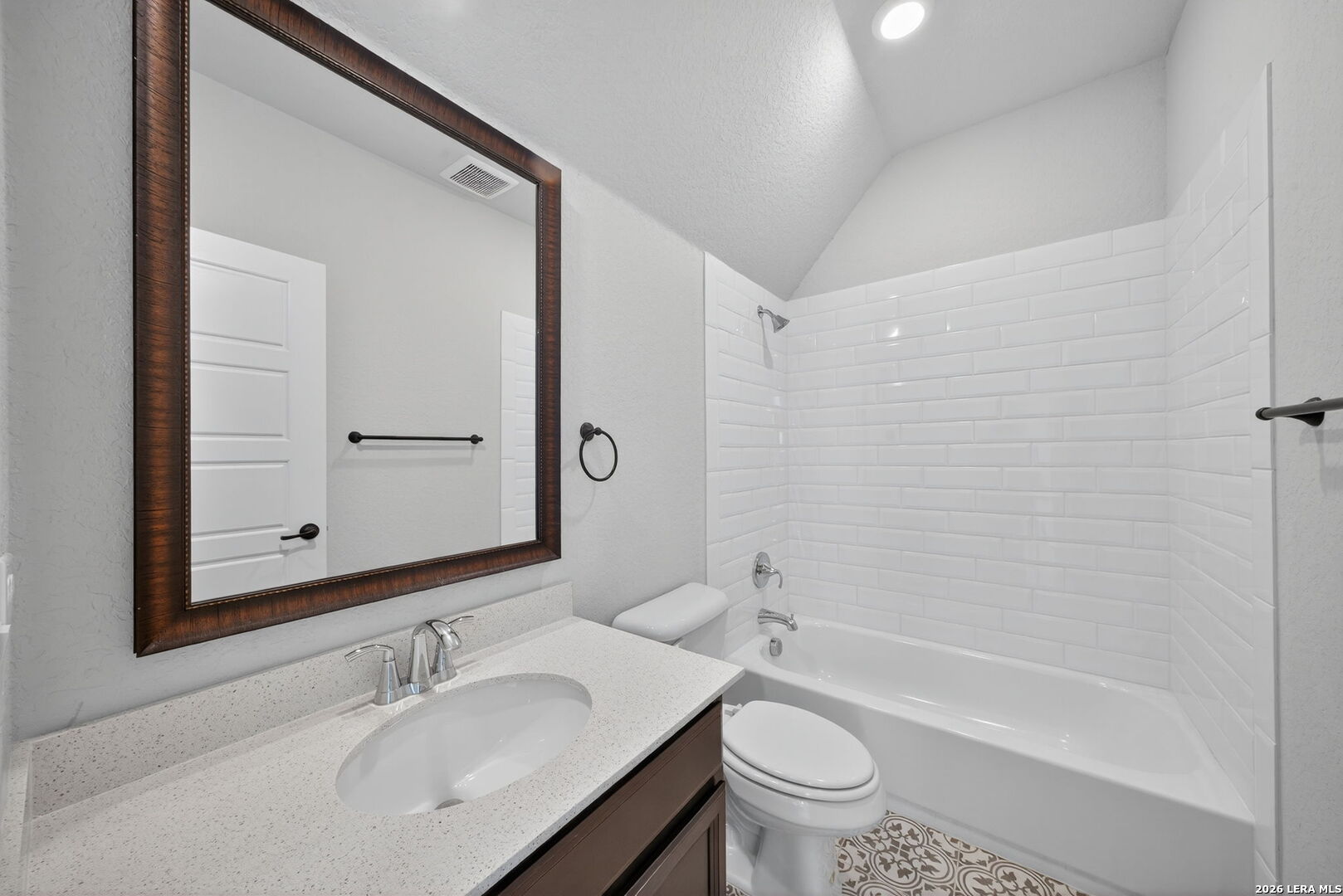 5843 Whitby San Antonio TX 78240