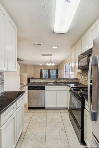 11815 Vance Jackson San Antonio TX 78230