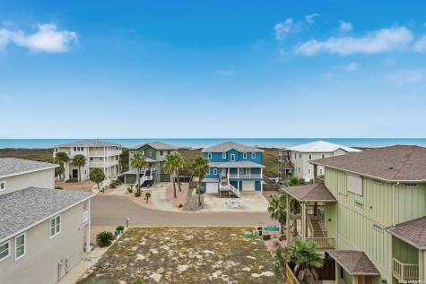 2525 S 11th Street Port Aransas TX 78373