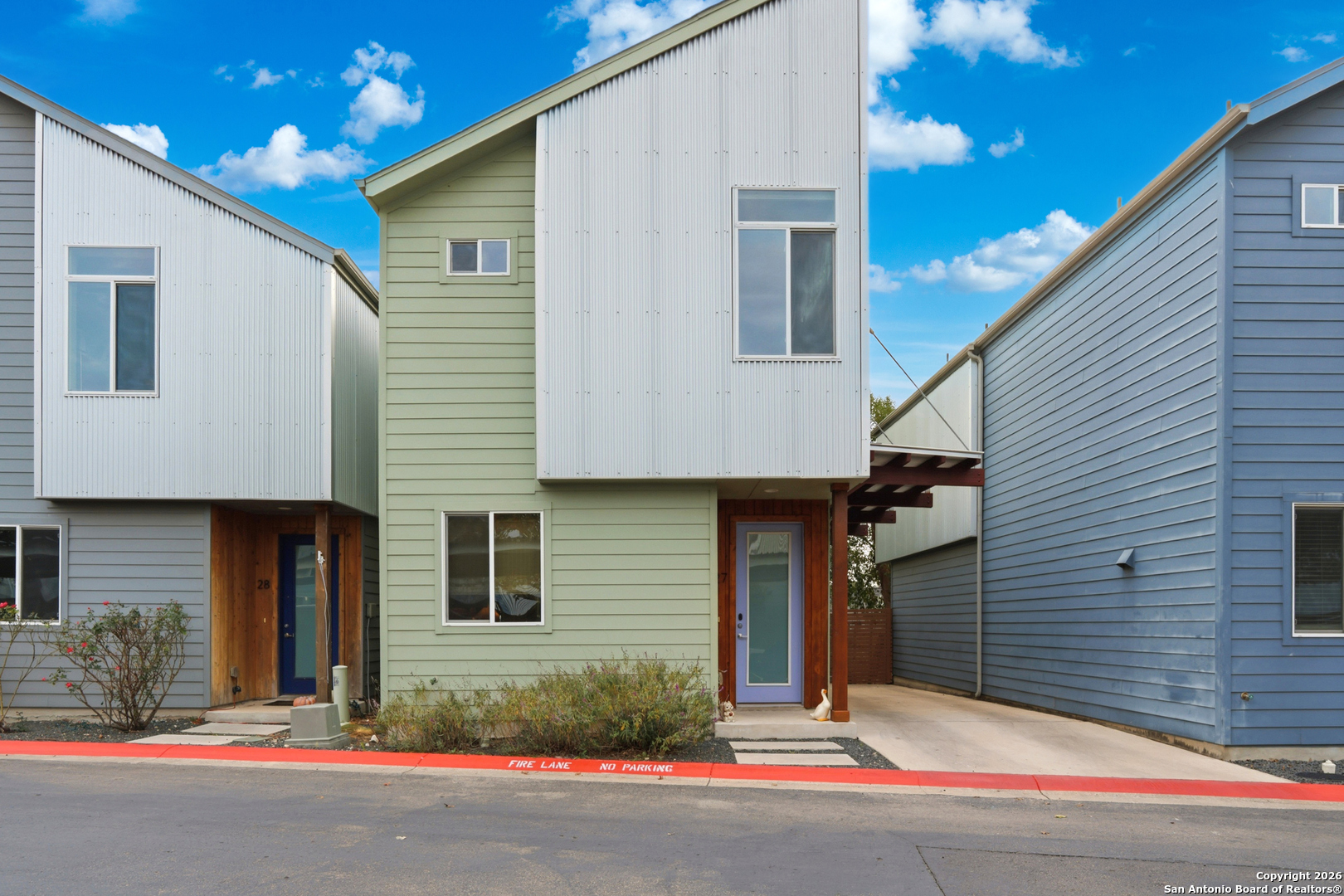 330 Clay San Antonio TX 78204