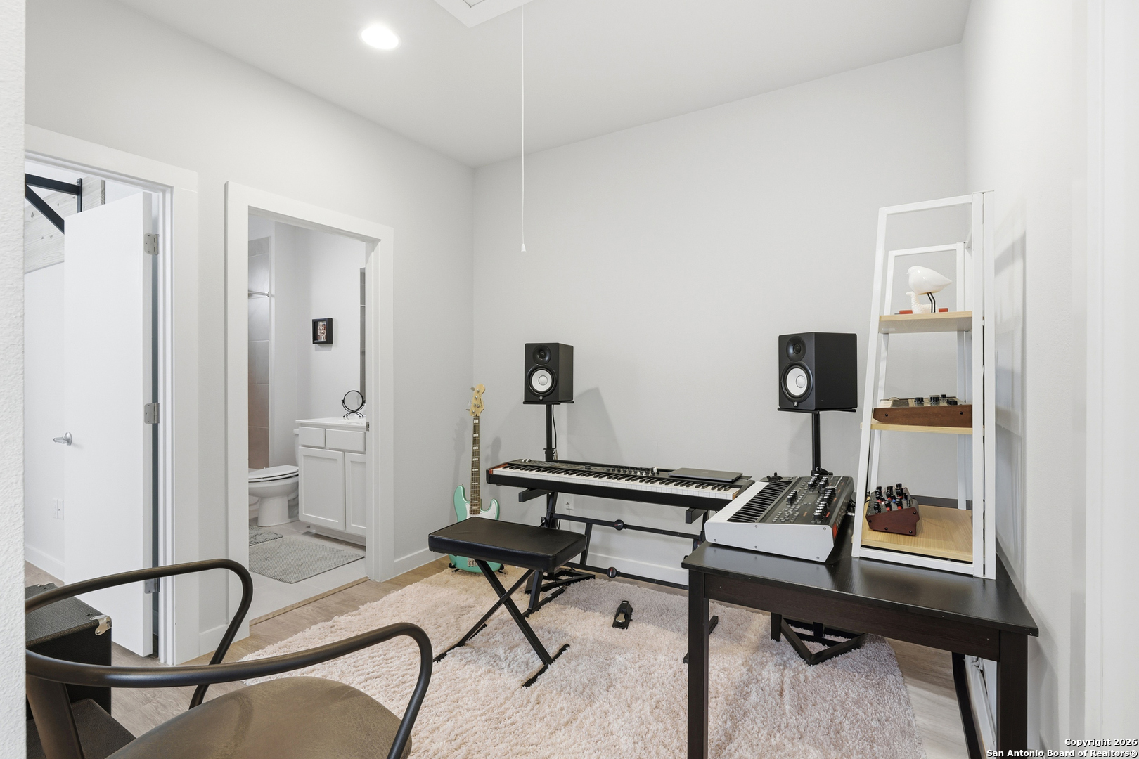 330 Clay San Antonio TX 78204