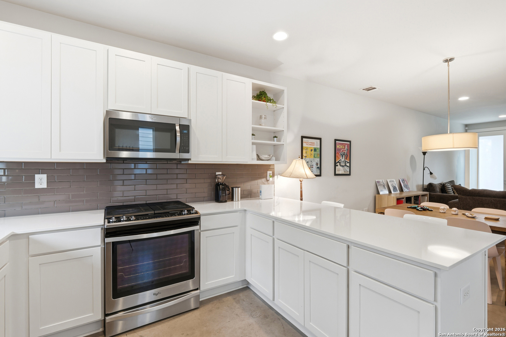 330 Clay San Antonio TX 78204