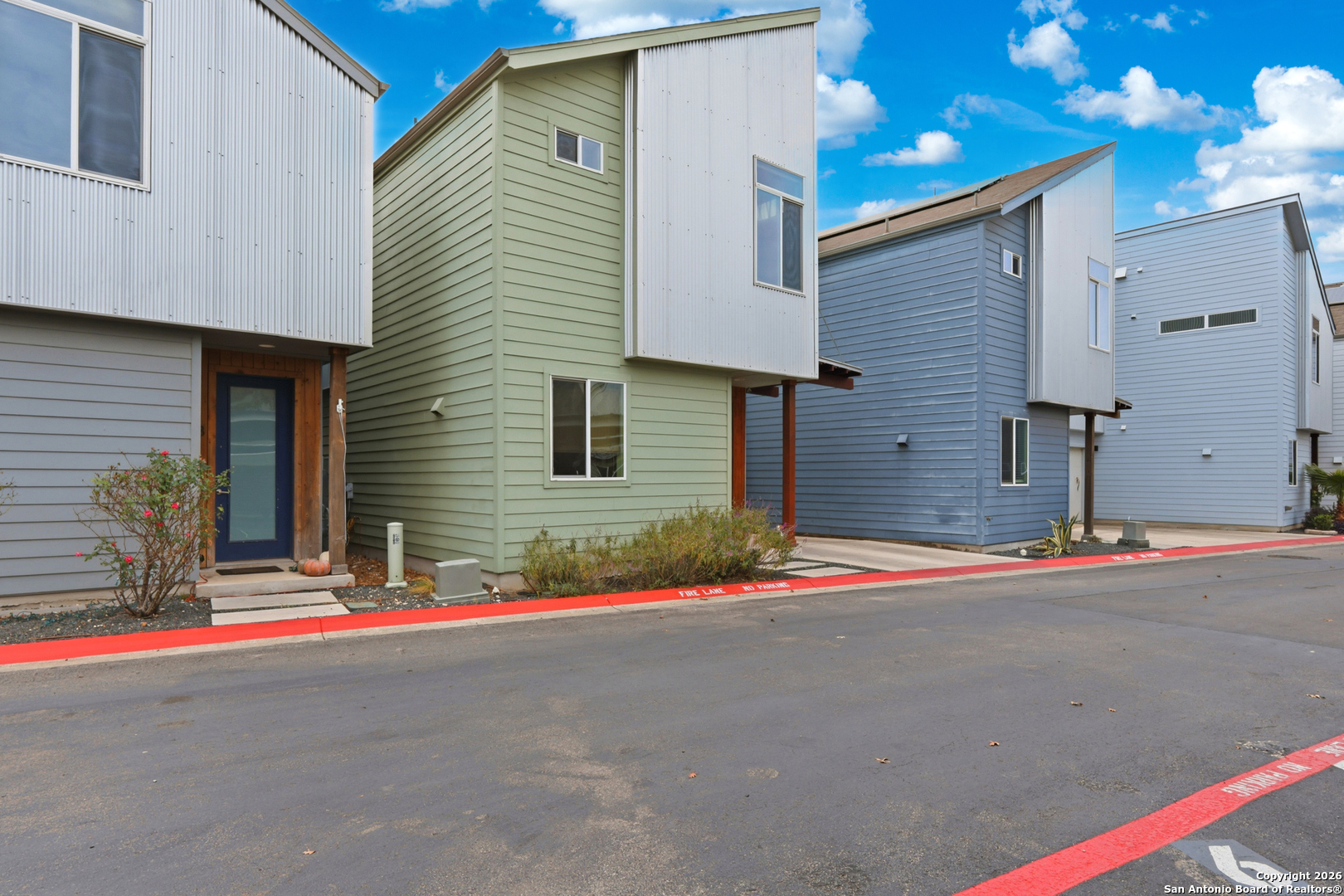 330 Clay San Antonio TX 78204