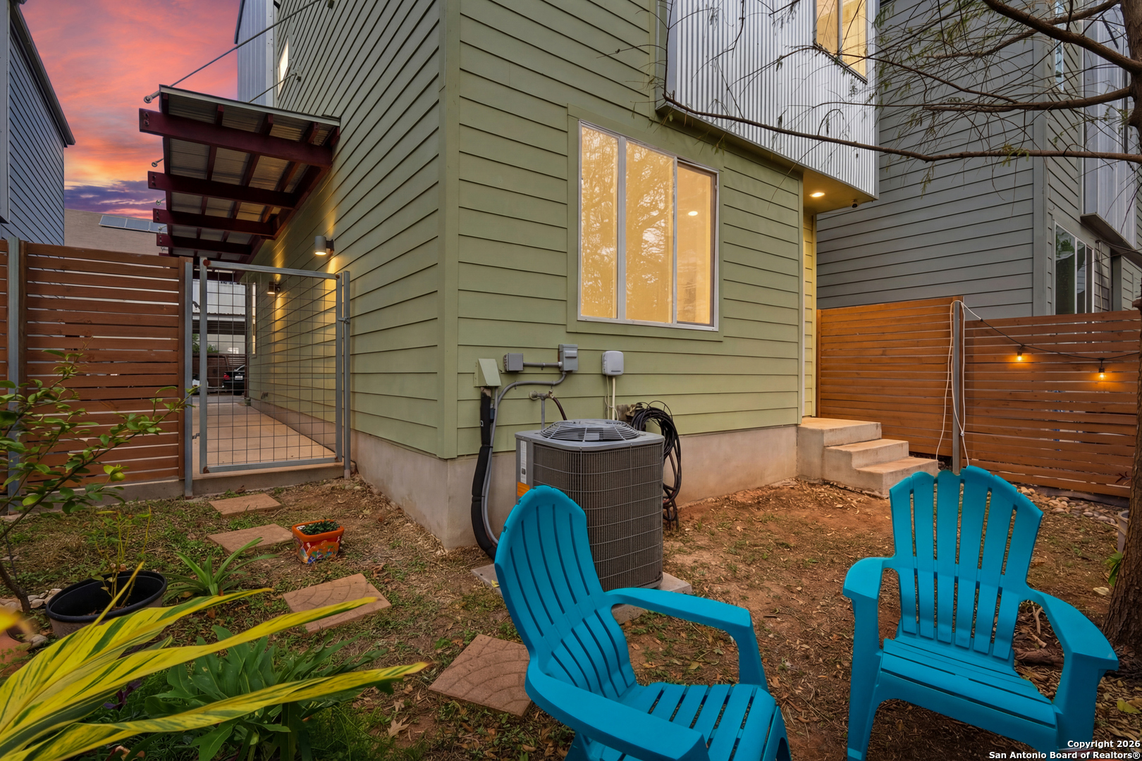 330 Clay San Antonio TX 78204