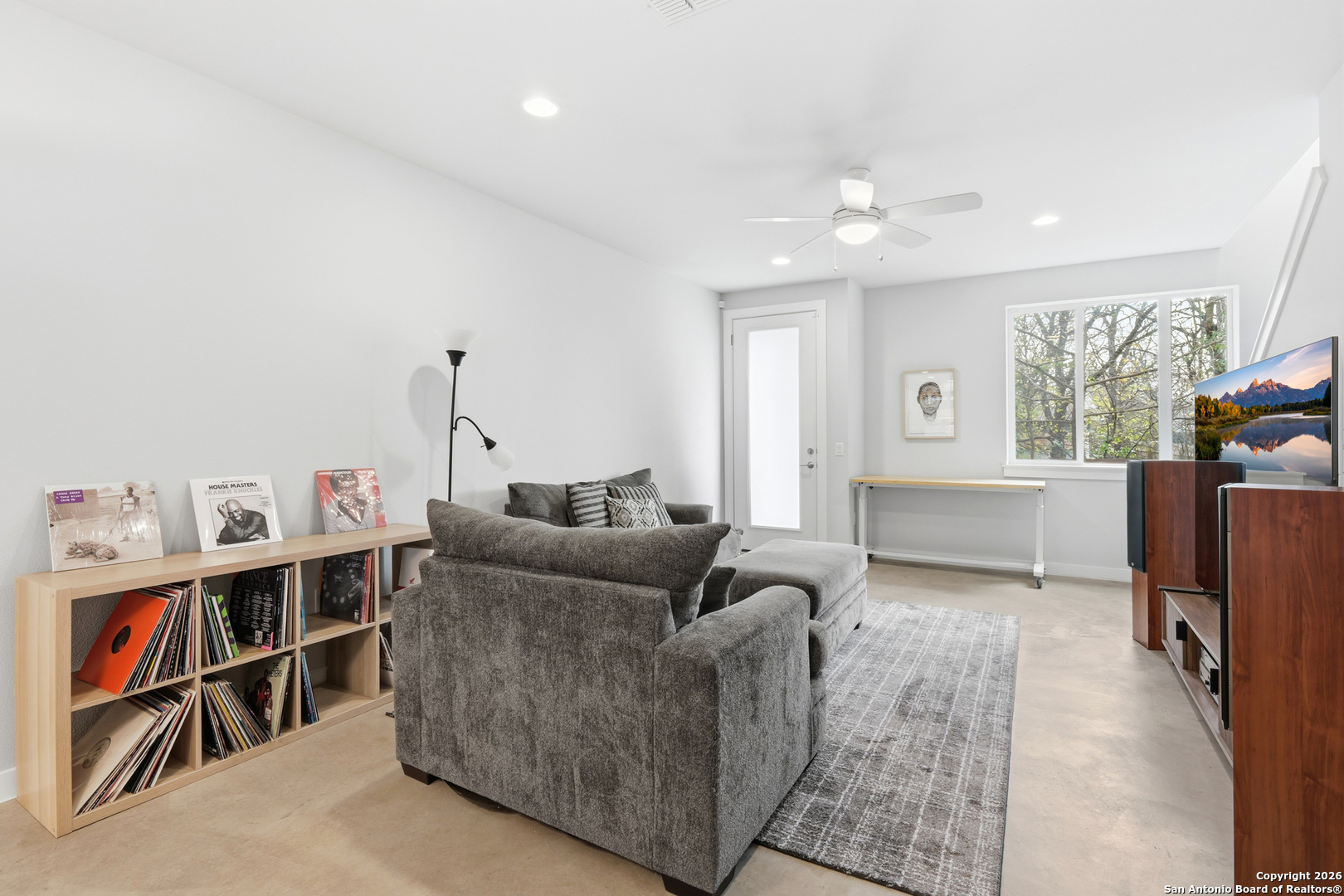 330 Clay San Antonio TX 78204