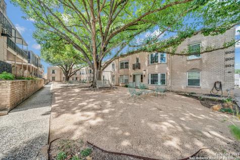 102 Ruelle San Antonio TX 78209