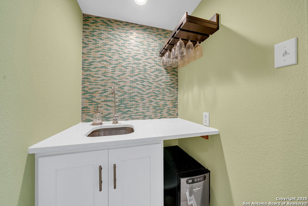 102 Ruelle San Antonio TX 78209