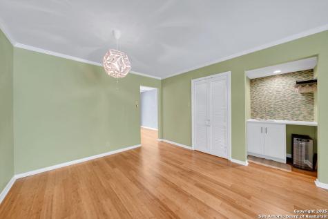 102 Ruelle San Antonio TX 78209