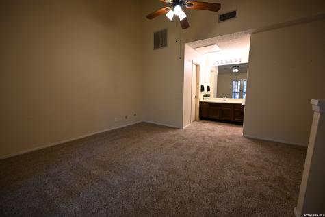 10527 Perrin Beitel San Antonio TX 78217