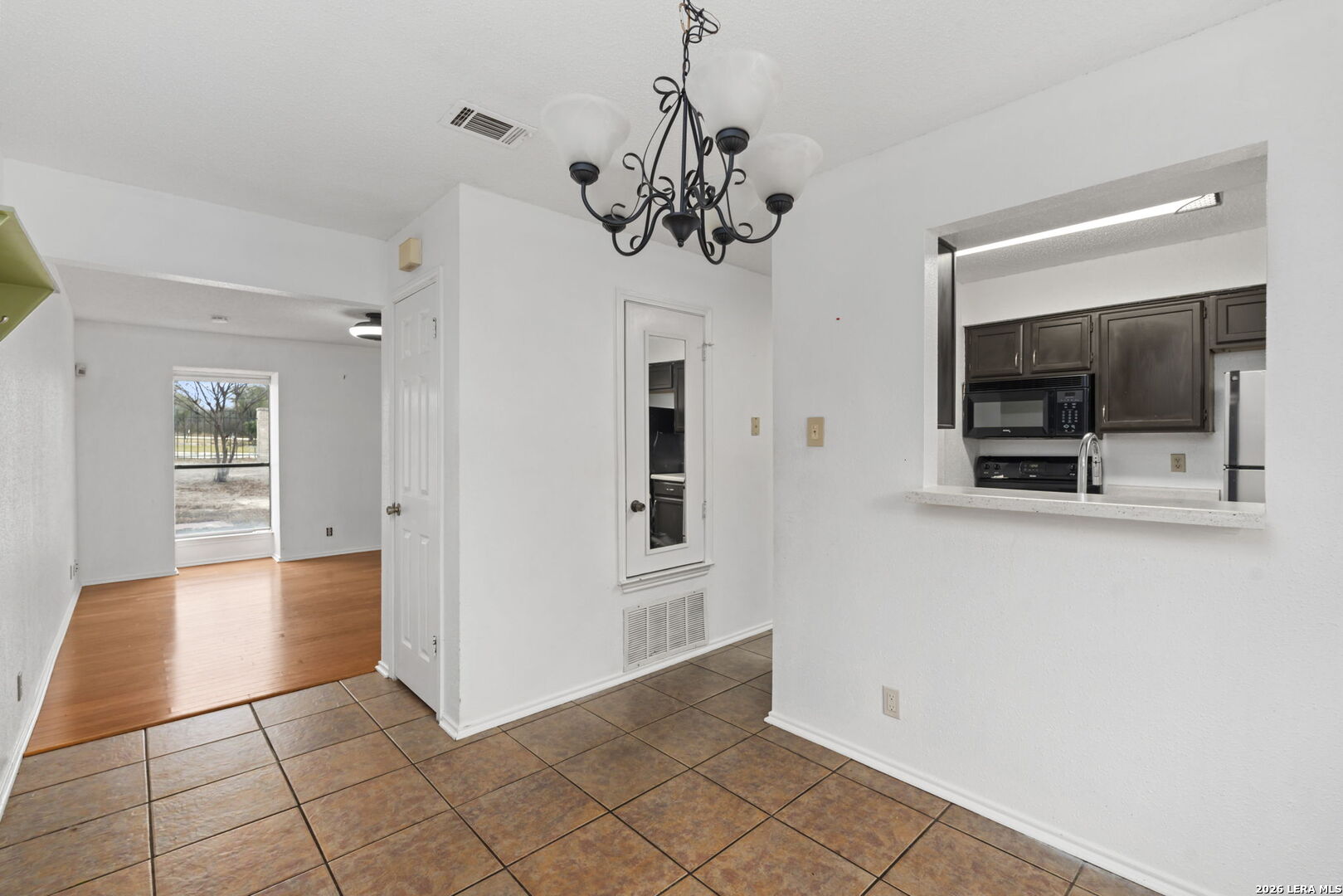 4949 Hamilton Wolfe San Antonio TX 78229