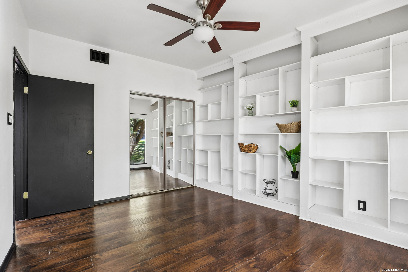 8642 Fredericksburg Road San Antonio TX 78240