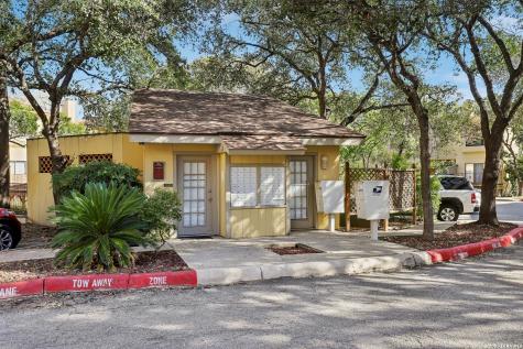 8642 Fredericksburg Road San Antonio TX 78240