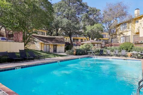 8642 Fredericksburg Road San Antonio TX 78240