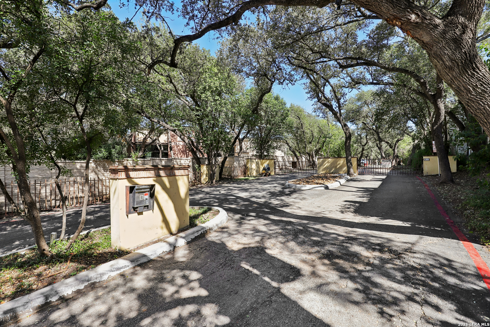 8642 Fredericksburg Road San Antonio TX 78240
