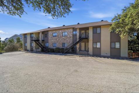 1256 Cougar Canyon Lake TX 78133