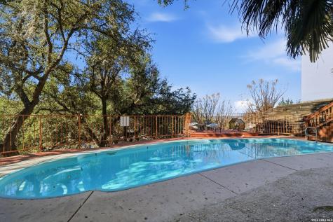 1256 Cougar Canyon Lake TX 78133