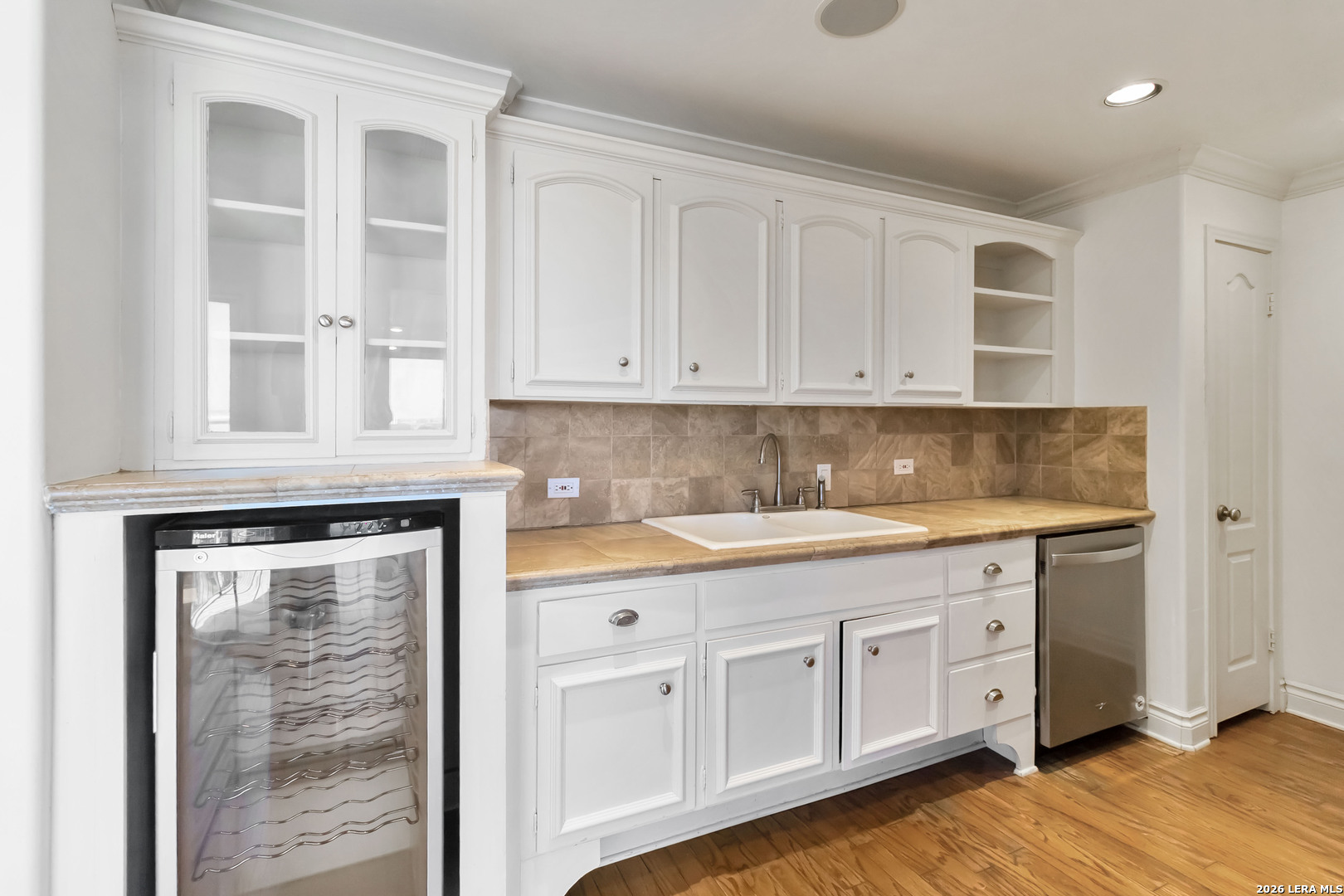700 E Hildebrand San Antonio TX 78212