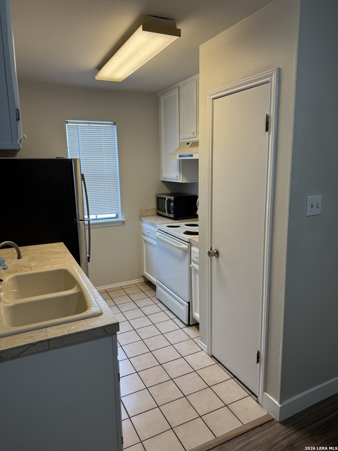4803 Hamilton Wolfe San Antonio TX 78229