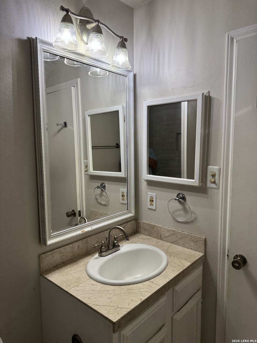 4803 Hamilton Wolfe San Antonio TX 78229