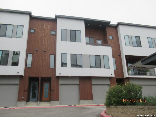 102 Tendick San Antonio TX 78209