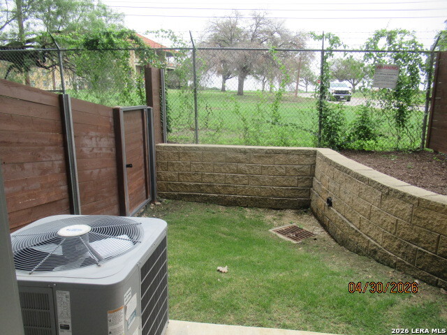 102 Tendick San Antonio TX 78209