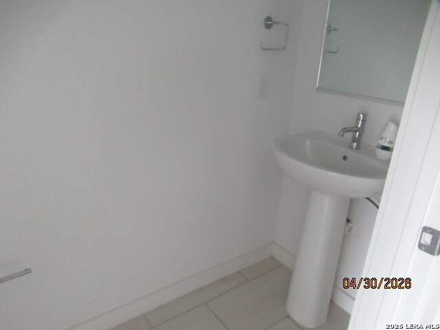 102 Tendick San Antonio TX 78209