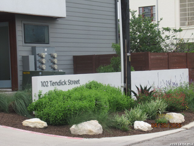 102 Tendick San Antonio TX 78209