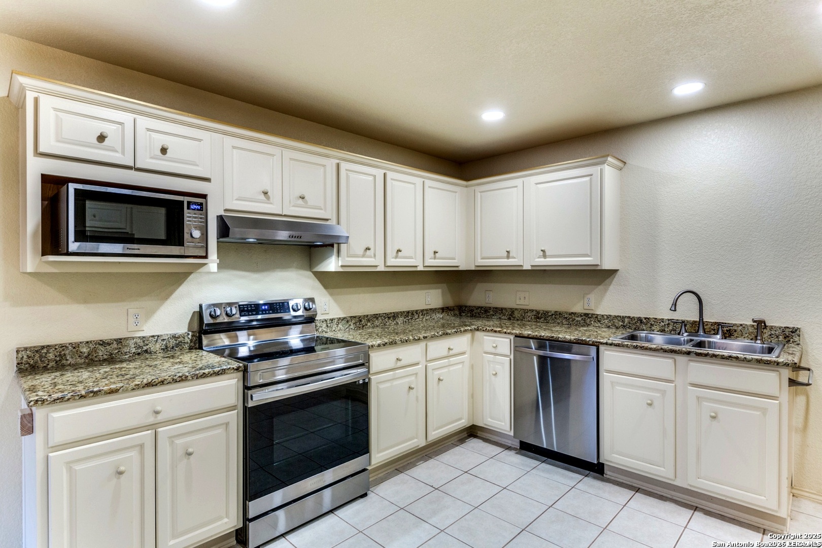 3202 Eisenhauer San Antonio TX 78209