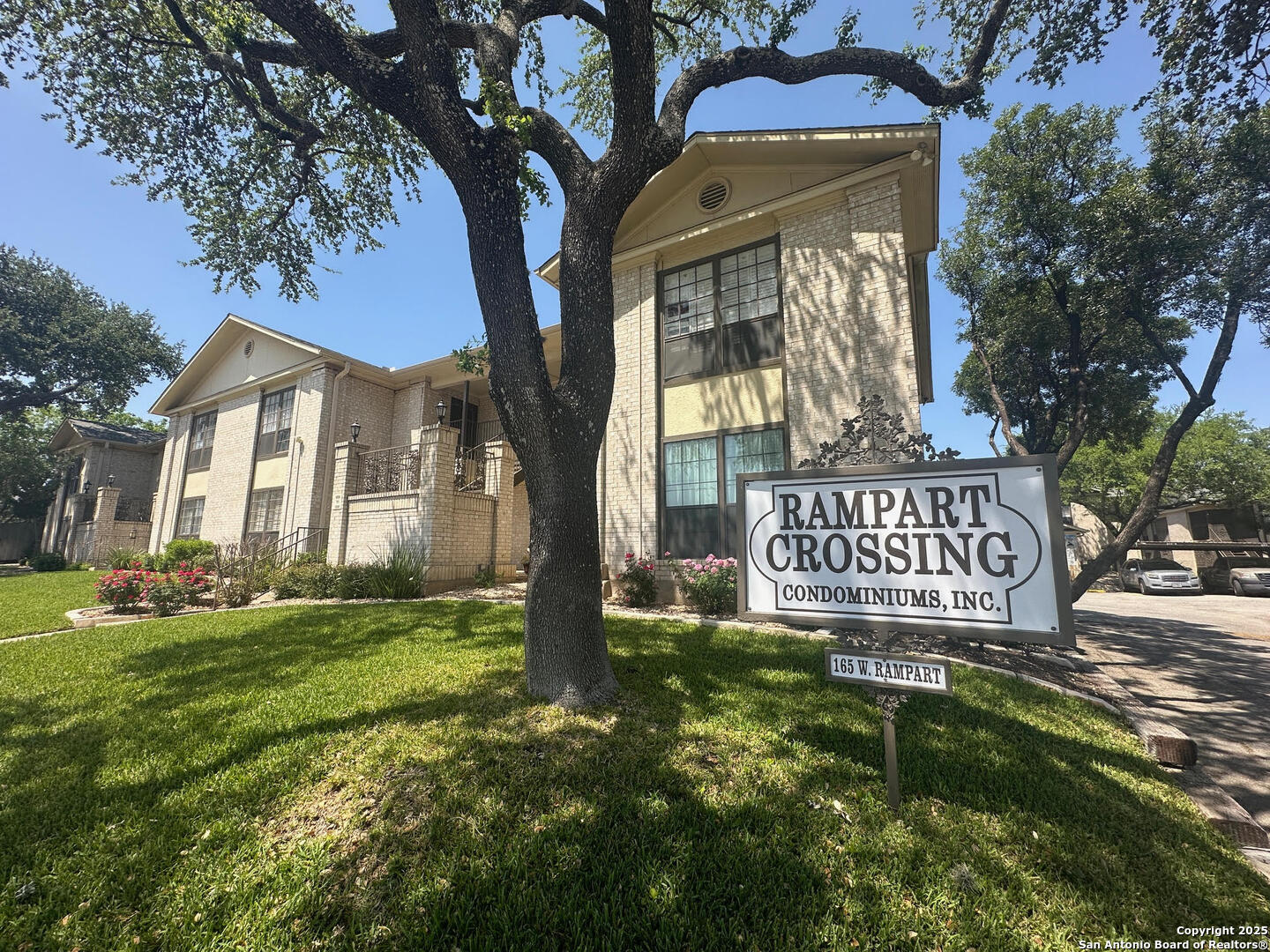 165 W Rampart Drive San Antonio TX 78216