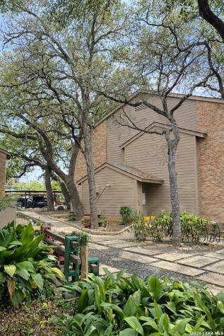 2935 Nacogdoches San Antonio TX 78217