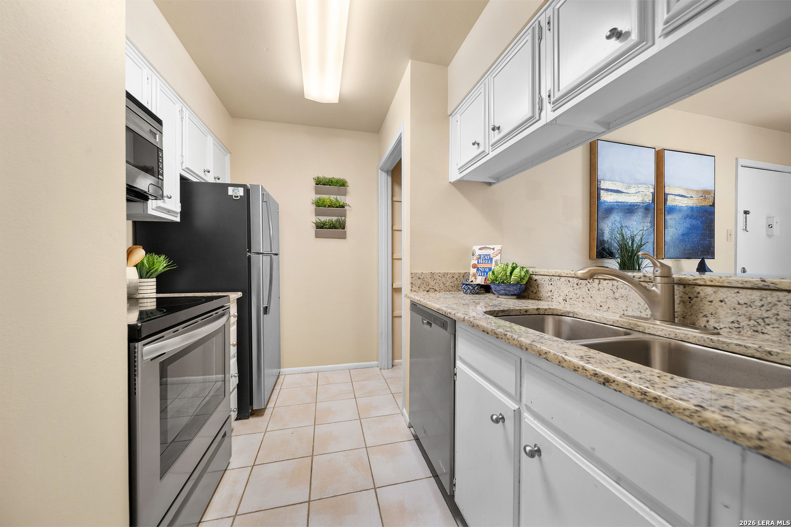 8702 Village Drive San Antonio TX 78217