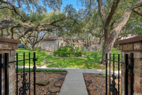 11303 Vance Jackson San Antonio TX 78230