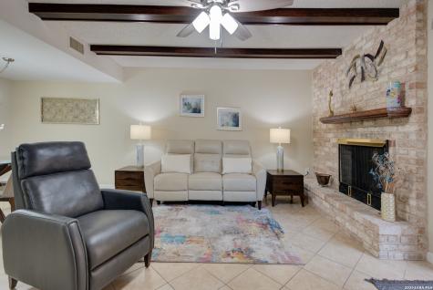 11303 Vance Jackson San Antonio TX 78230