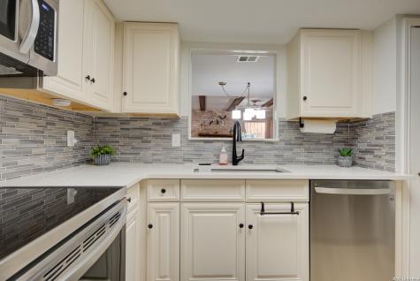 11303 Vance Jackson San Antonio TX 78230