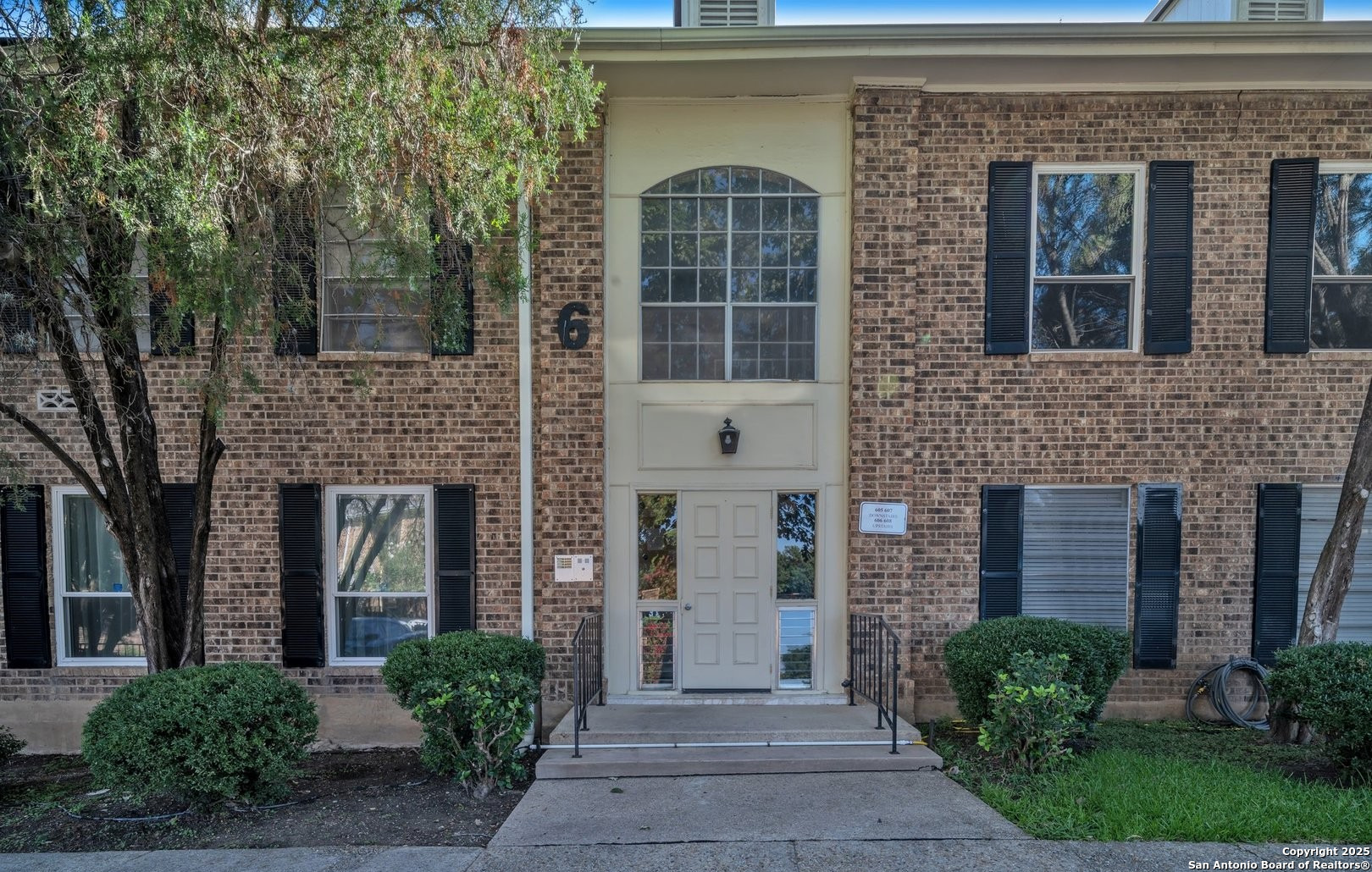 1819 Babcock San Antonio TX 78229