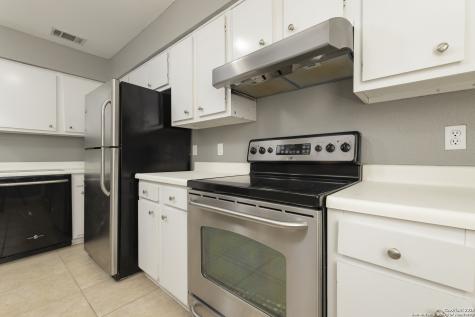 100 Lorenz San Antonio TX 78209