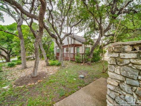17230 Saint Andrews San Antonio TX 78248