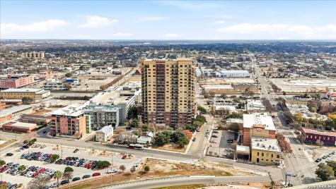 215 N Center Street San Antonio TX 78202