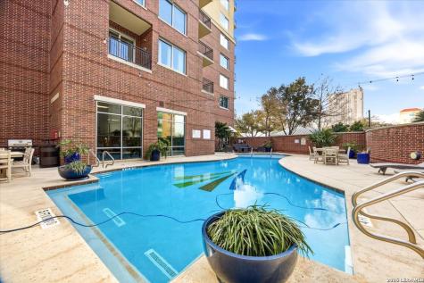 215 N Center Street San Antonio TX 78202