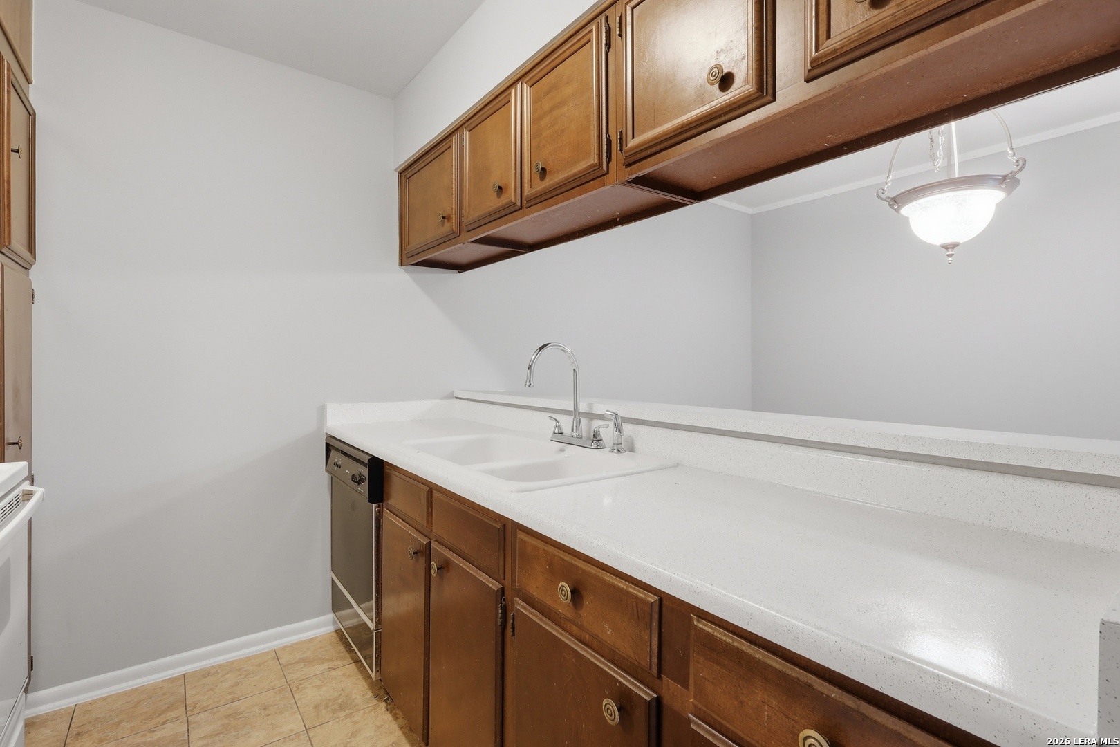 8702 Village Drive San Antonio TX 78217
