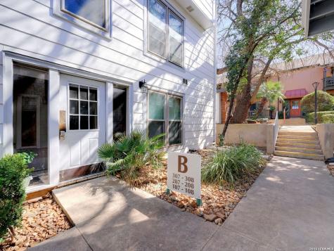 2300 Nacogdoches San Antonio TX 78209