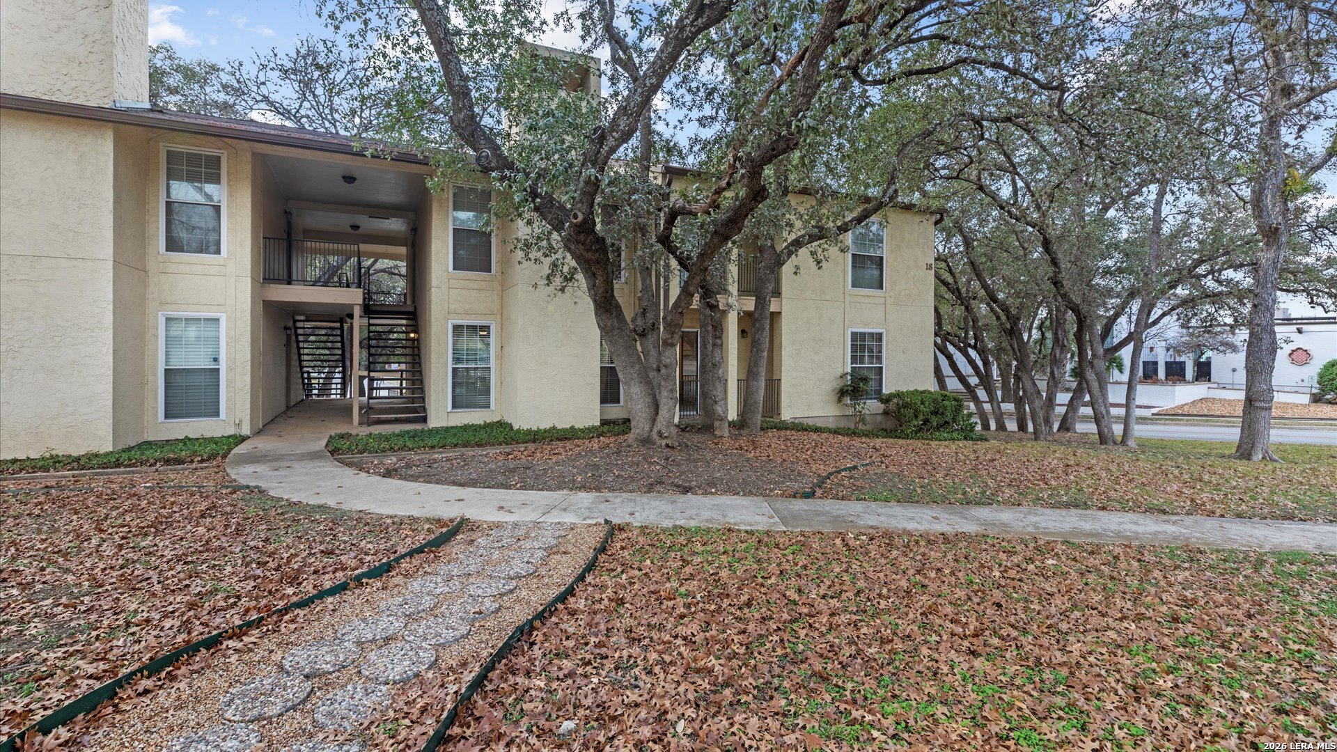 8702 Village San Antonio TX 78217